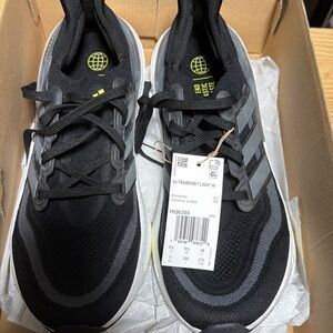 Adidas ULTRABOOST Light 2023 Running Shoes HQ6355 Black Gray White 11 US Men's